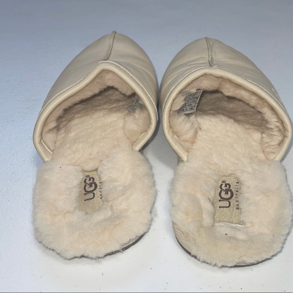 Ugg leather house slippers - Picture 2 of 5